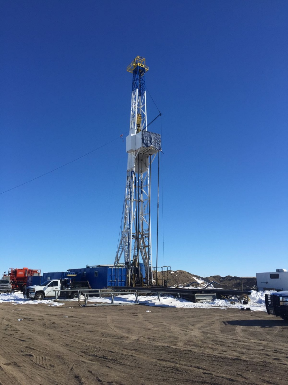 Die Wetterbedingungen sind besser geworden und wir haben die Bohrung Moore 22-1 gestartet. Mehr dazu unter Projekt: Moore 22-1